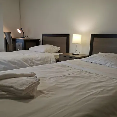 Buffet De La Gare Монтрё