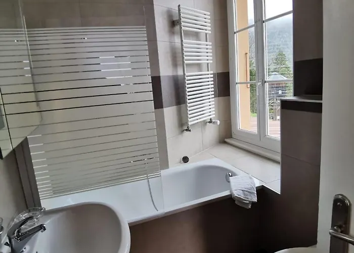 Buffet De La Gare 호텔 *