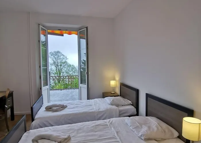 Buffet De La Gare 酒店 *